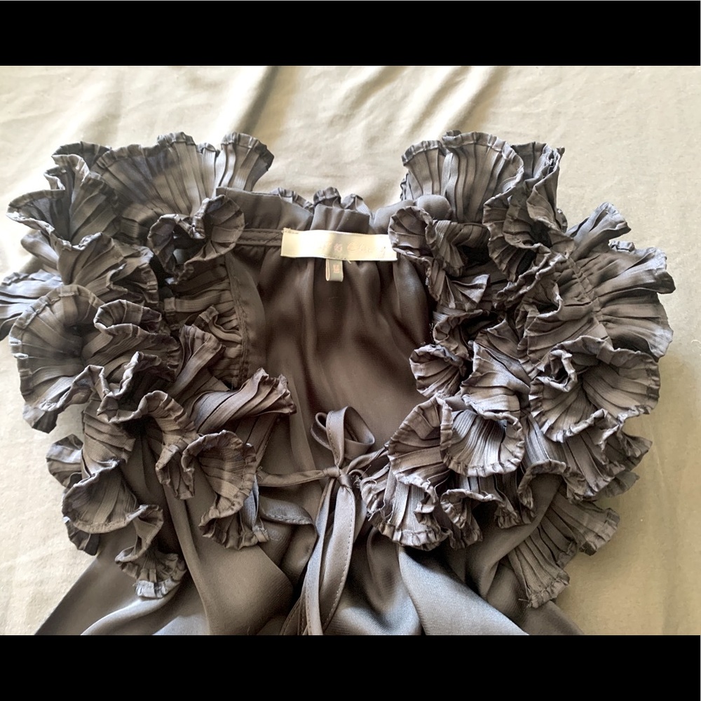 Slate gray ruffle collar sleeveless blouse